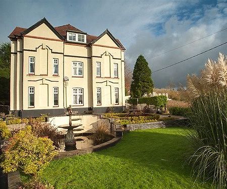 Bed and Breakfast Ardwyn House Лланвртид-Уэлс Экстерьер фото