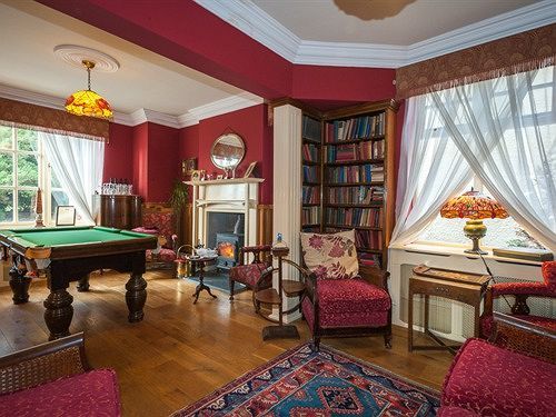 Bed and Breakfast Ardwyn House Лланвртид-Уэлс Экстерьер фото