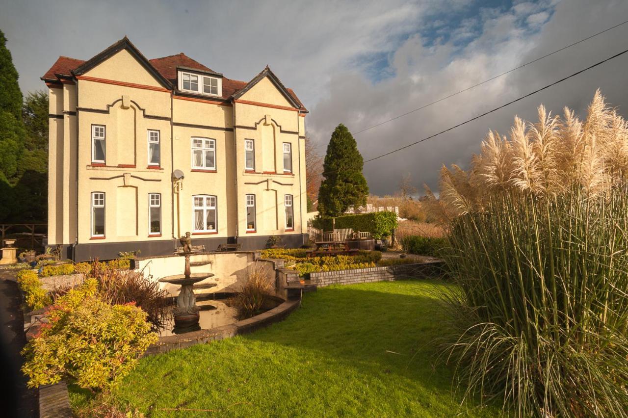 Bed and Breakfast Ardwyn House Лланвртид-Уэлс Экстерьер фото
